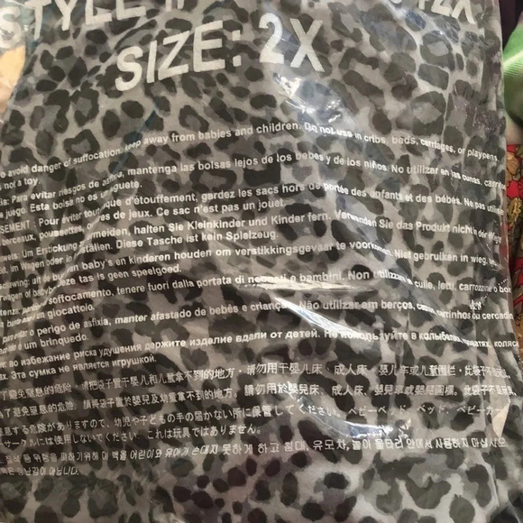 NEW Plus Size Leopard Print biker shorts - Picture 7 of 7